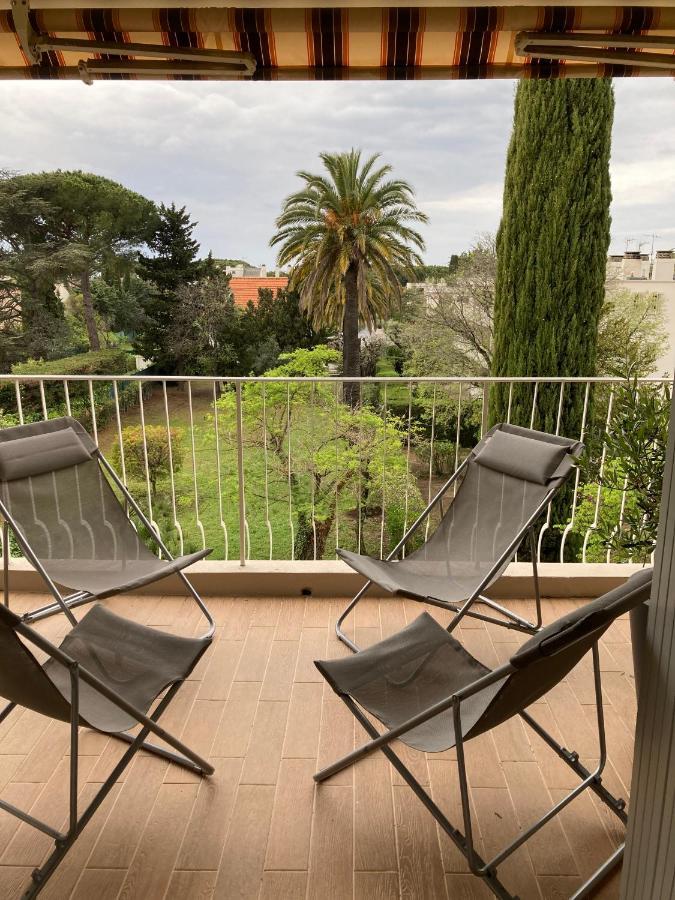 Les Palmiers Apartment Saint-Cyr-sur-Mer Bagian luar foto